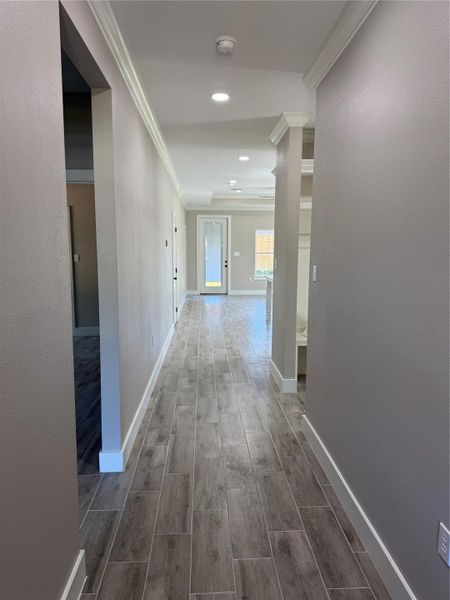 Spacious, unfurnished interior of a new home in , Vidor (Image 12).