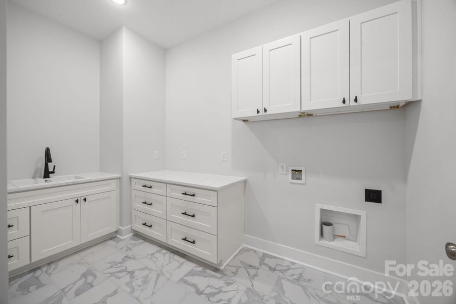 Image 34 of a home in .