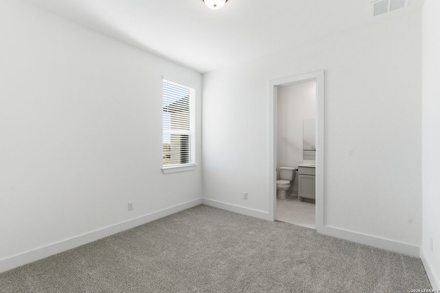 Spacious, unfurnished interior of a new home in Sienna Lakes, San Antonio (Image 23). Spacious, unfurnished interior of a new home in Sienna Lakes, San Antonio (Image 23).