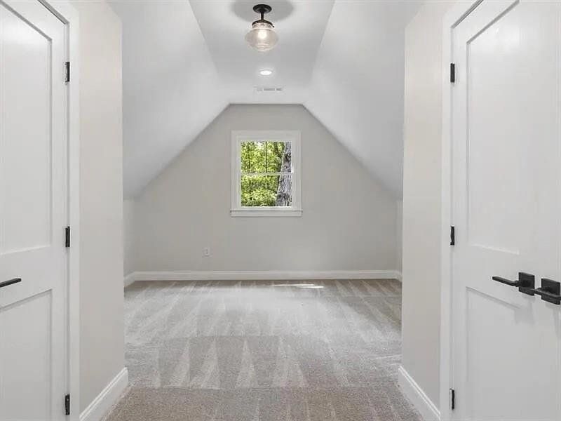 Image 52 of a home in .