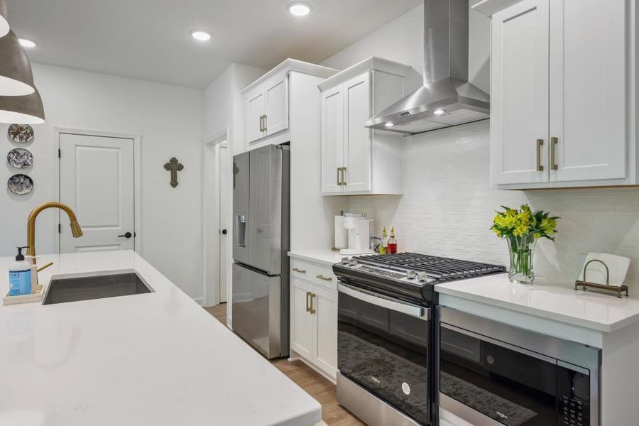 Furnished interior view inside a new home in , Kennesaw (Image 13).