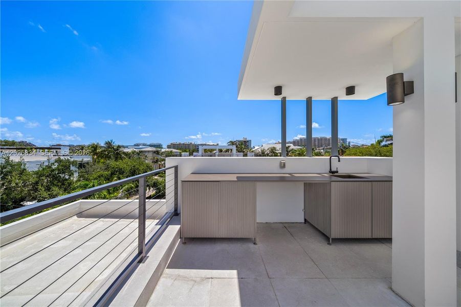 Exterior details and patio area of a home in , Key Biscayne (Image 33).