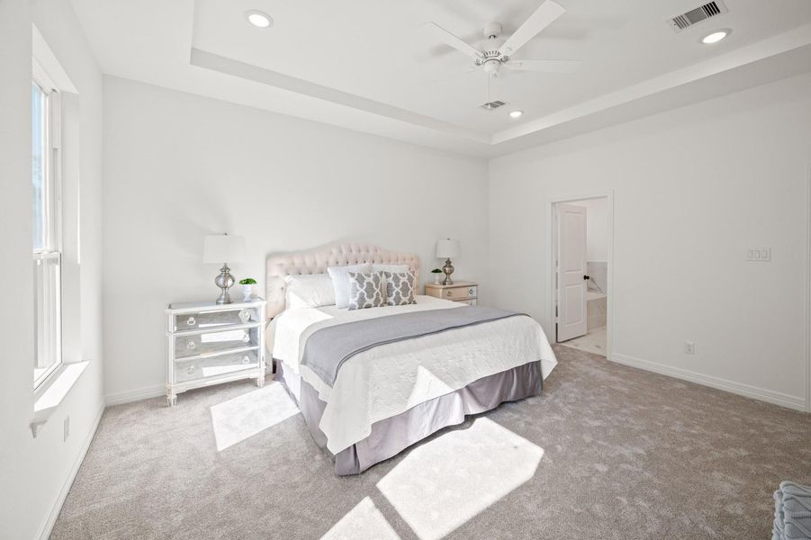 Furnished interior view inside a new home in , Missouri City (Image 5).