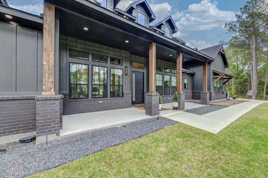 Exterior details and patio area of a home in , Willis (Image 26).