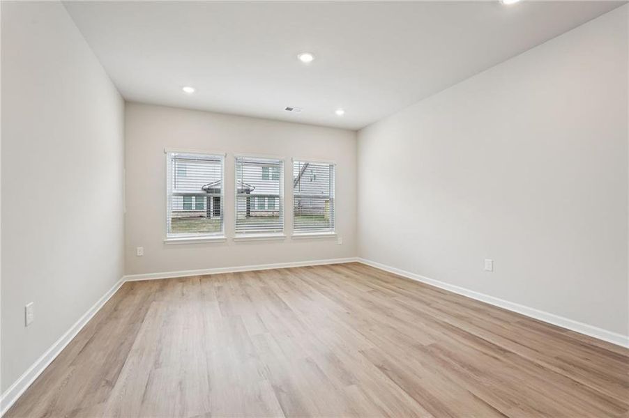 Spacious, unfurnished interior of a new home in Westmont Preserve, Powder Springs (Image 43). Spacious, unfurnished interior of a new home in Westmont Preserve, Powder Springs (Image 43).