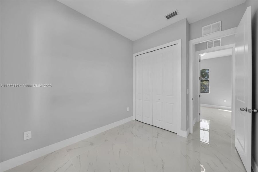 Spacious, unfurnished interior of a new home in , Lehigh Acres (Image 22).