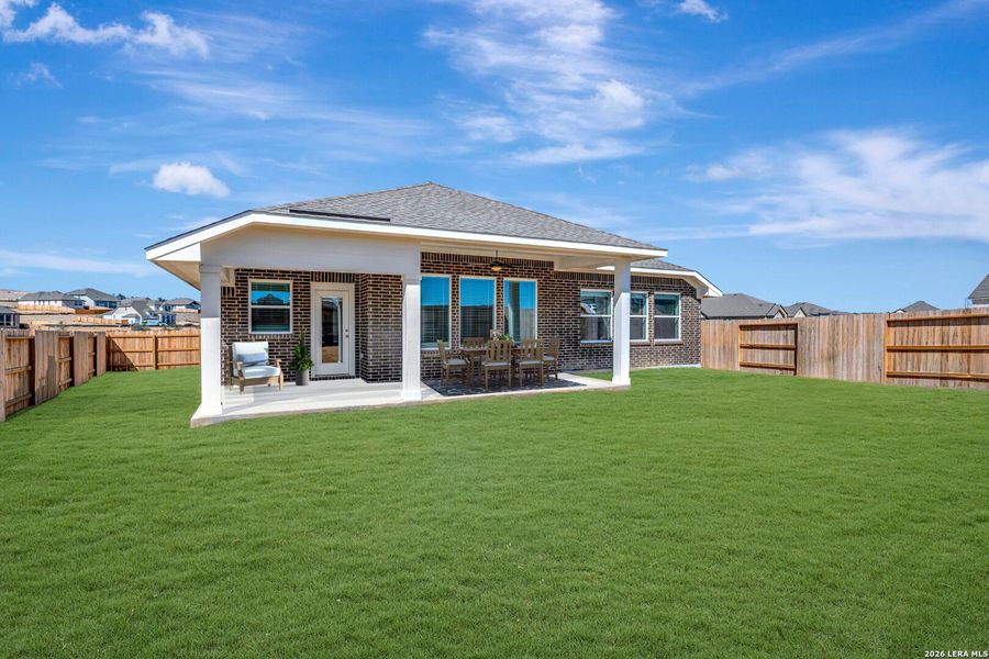 Exterior details and patio area of a home in , New Braunfels (Image 3).