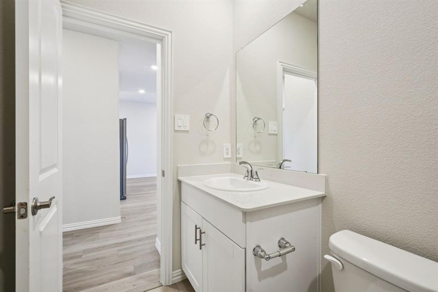 Photo is not of the actual home, but is an inspirational photo of builder’s model home and may depict options, furnishings, and/or decorator features that are not included. Photo is not of the actual home, but is an inspirational photo of builder’s model home and may depict options, furnishings, and/or decorator features that are not included.