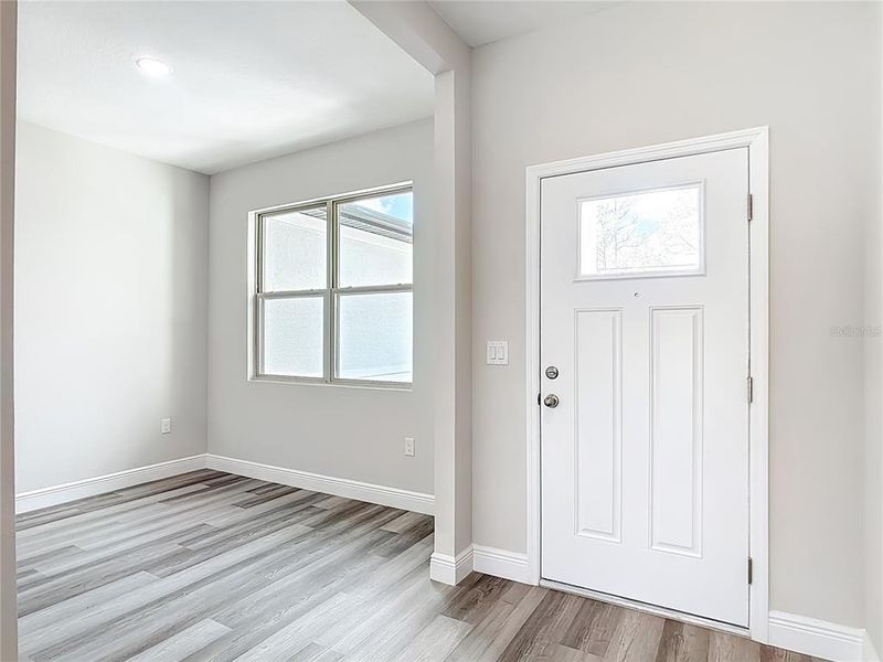 Spacious, unfurnished interior of a new home in , North Port (Image 18).