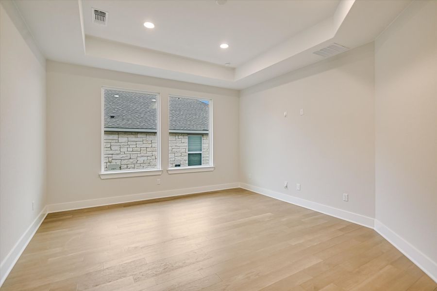Representative unfurnished interior of a home built from the Sapphire by Giddens Homes in Riverstone, Georgetown (Image 89).