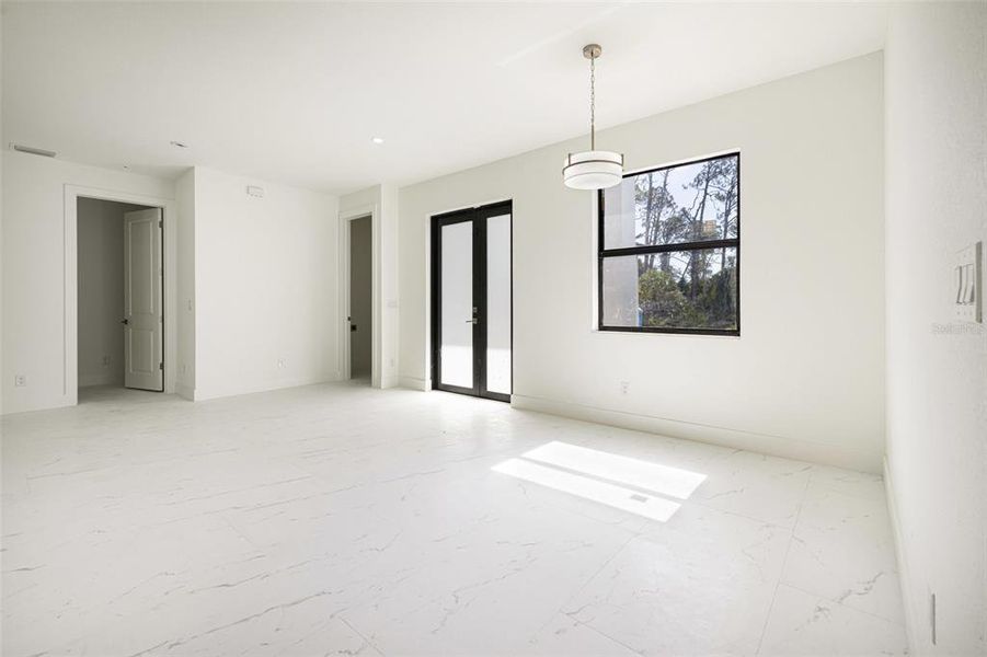 Spacious, unfurnished interior of a new home in , Port Charlotte (Image 22).