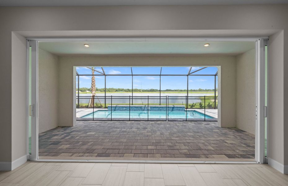 Spacious, unfurnished interior of a new home in Del Webb Oak Creek, North Fort Myers (Image 29).