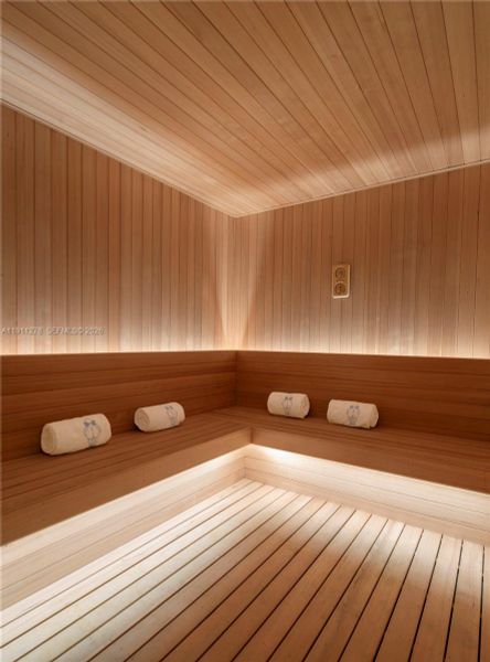 Bayshore Spa with Sauna & Steam