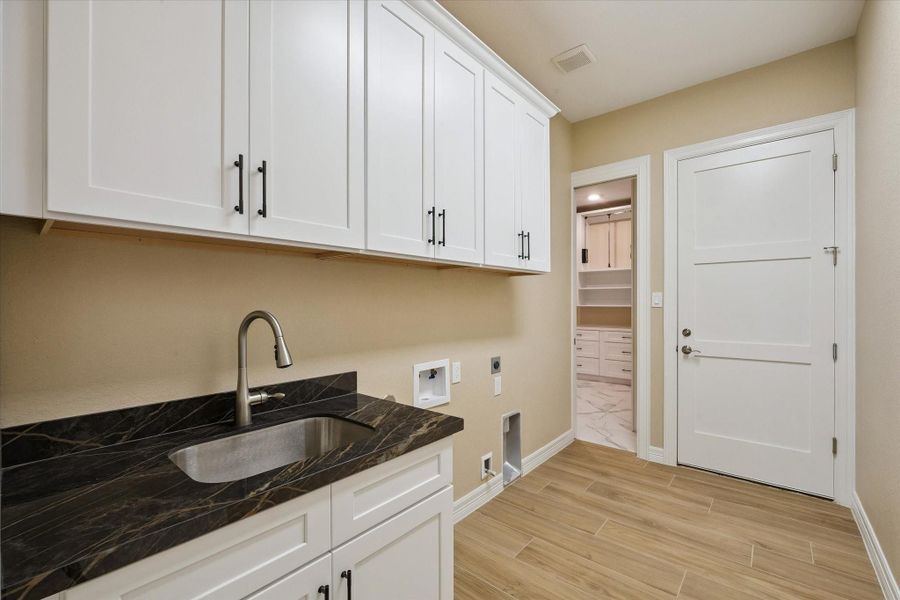 Furnished interior view inside a new home in , Kemah (Image 16). Furnished interior view inside a new home in , Kemah (Image 16).