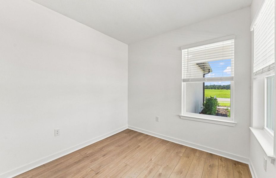 Spacious, unfurnished interior of a new home in Twisted Oaks, Wildwood (Image 15).