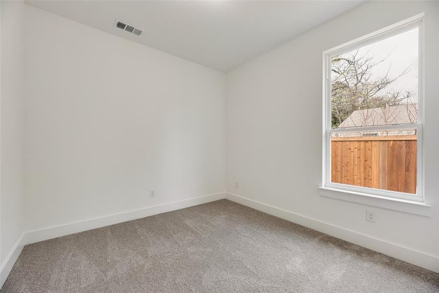 Spacious, unfurnished interior of a new home in , Dallas (Image 14).