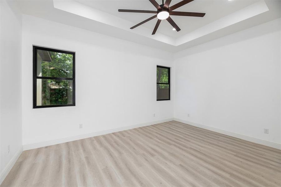 Spacious, unfurnished interior of a new home in , Dallas (Image 20).