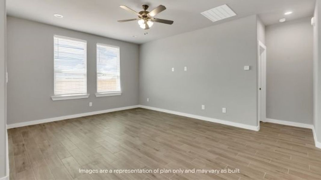 Spacious, unfurnished interior of a new home in Homestead at Parks Bell Ranch, Odessa (Image 13).