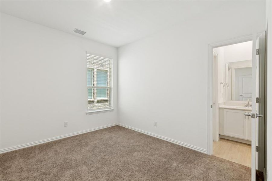 Spacious, unfurnished interior of a new home in Northlake Estates: Brookstone Collection, Little Elm (Image 21).