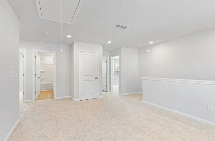 Spacious, unfurnished interior of a new home in Kingsley Creek, Lithonia (Image 4). Spacious, unfurnished interior of a new home in Kingsley Creek, Lithonia (Image 4).