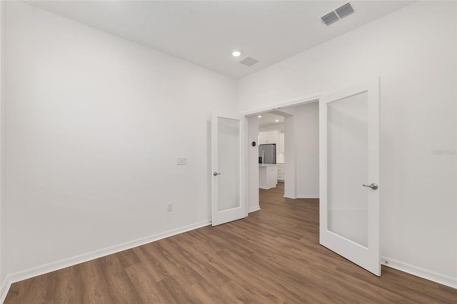 Spacious, unfurnished interior of a new home in , Ocala (Image 37).