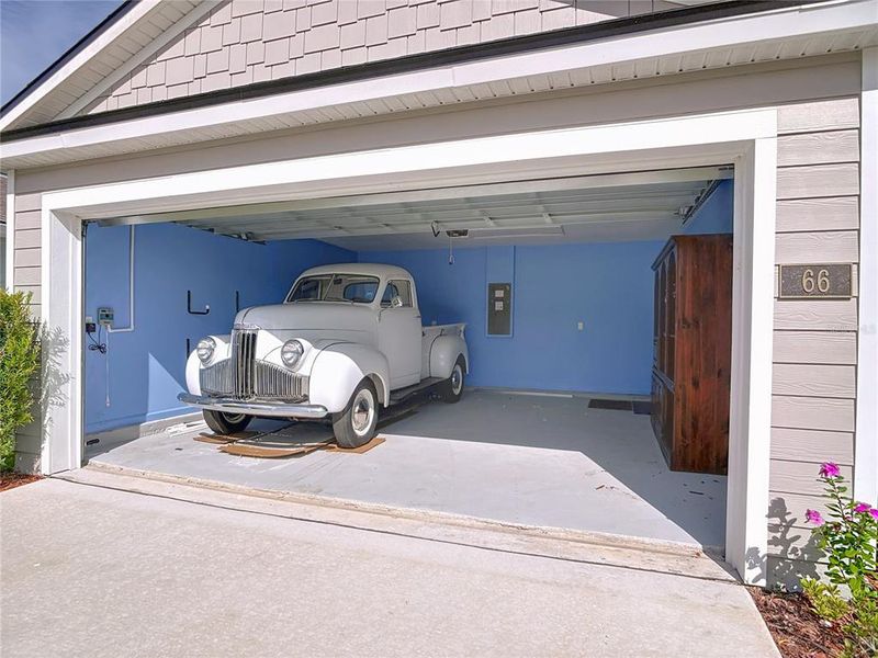Exterior details and patio area of a home in , Bunnell (Image 23).