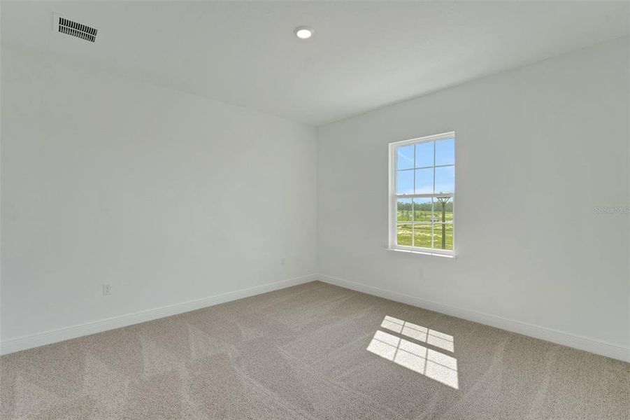 Spacious, unfurnished interior of a new home in Crossroads at Kelly Park, Apopka (Image 22).