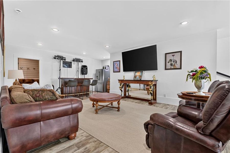 Furnished interior view inside a new home in , Ellijay (Image 93). Furnished interior view inside a new home in , Ellijay (Image 93).