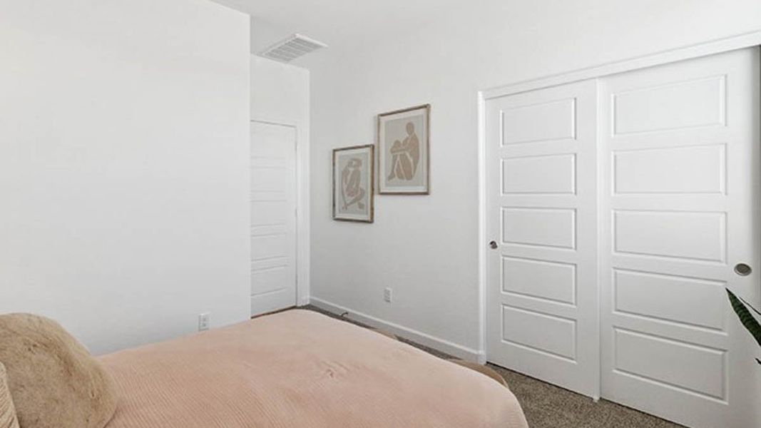 Representative unfurnished interior of a home built from the Harris by D.R. Horton in Carlton Commons, Casa Grande (Image 8).