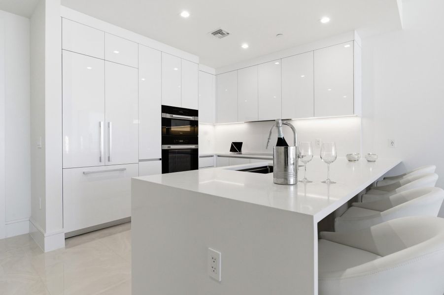 220_Lake_Shore_Dr_1205_WPB_010 220_Lake_Shore_Dr_1205_WPB_010