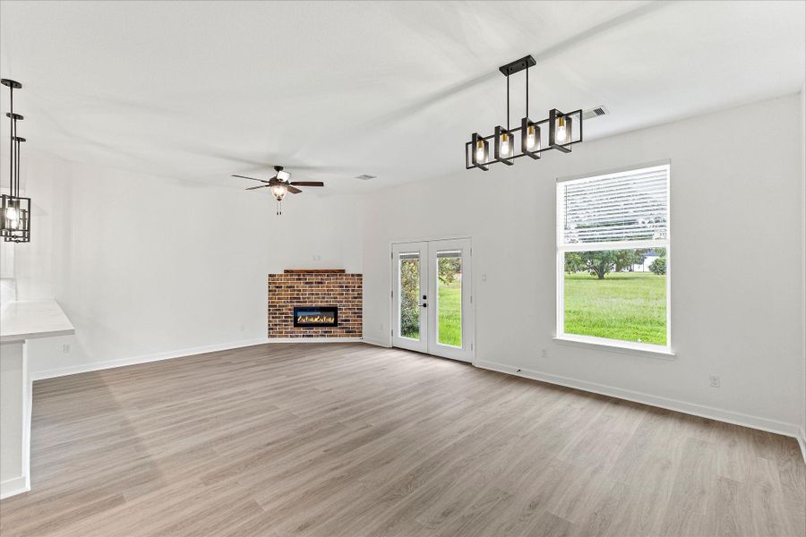 Spacious, unfurnished interior of a new home in , Willis (Image 11).