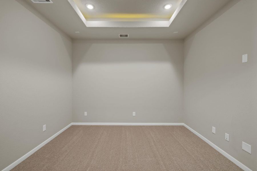 Spacious, unfurnished interior of a new home in The Meadows at Imperial Oaks 60', Conroe (Image 19).