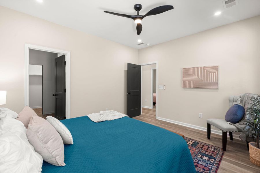 Furnished interior view inside a new home in , Ravenel (Image 26). Furnished interior view inside a new home in , Ravenel (Image 26).