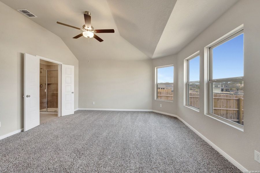 Spacious, unfurnished interior of a new home in Agave, San Antonio (Image 39). Spacious, unfurnished interior of a new home in Agave, San Antonio (Image 39).