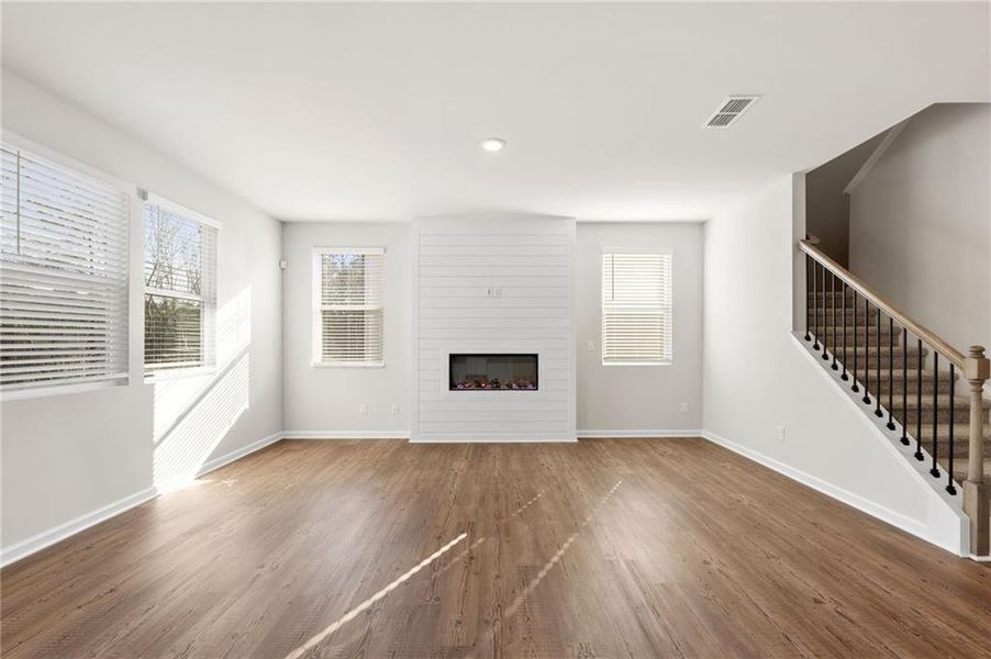 Spacious, unfurnished interior of a new home in Kingsley Creek, Lithonia (Image 21).