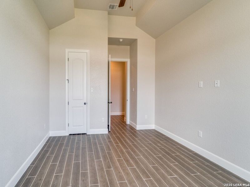 Spacious, unfurnished interior of a new home in , Spring Branch (Image 43).