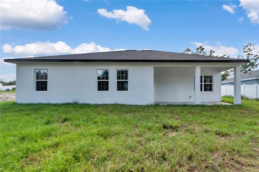 Exterior details and patio area of a home in , Ocala (Image 3). Exterior details and patio area of a home in , Ocala (Image 3).