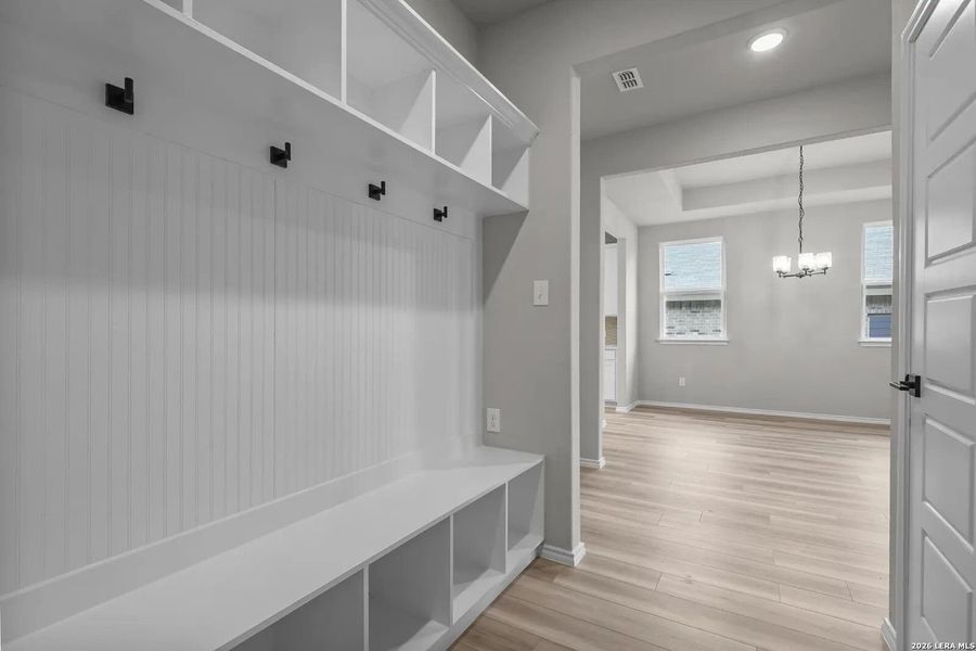 Spacious, unfurnished interior of a new home in Comanche Ridge, San Antonio (Image 32). Spacious, unfurnished interior of a new home in Comanche Ridge, San Antonio (Image 32).