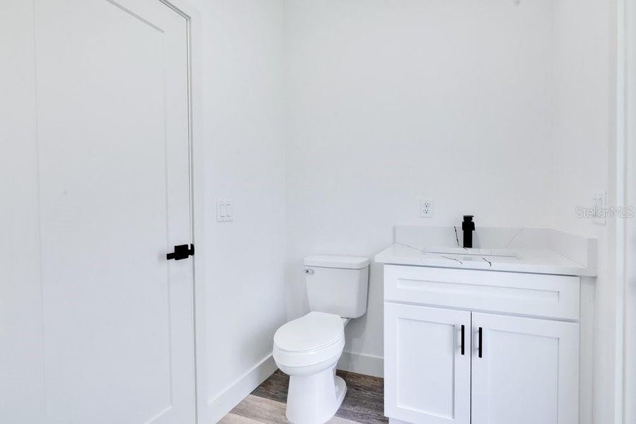 Furnished interior view inside a new home in , Eustis (Image 10).