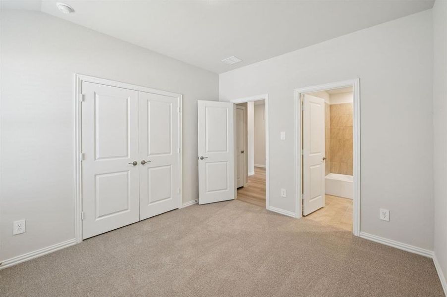 Photo is not of the actual home, but is an inspirational photo of builder’s model home and may depict options, furnishings, and/or decorator features that are not included.