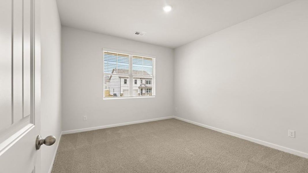 Spacious, unfurnished interior of a new home in Thompson Ridge, Dallas (Image 32). Spacious, unfurnished interior of a new home in Thompson Ridge, Dallas (Image 32).