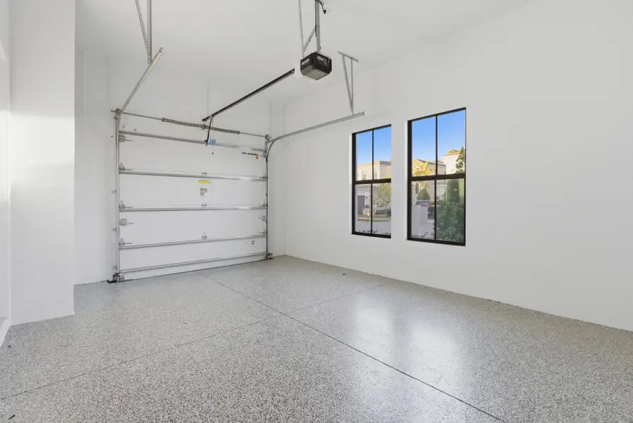 AB5982A7-8046-428B-B629-EF3659BE0C52