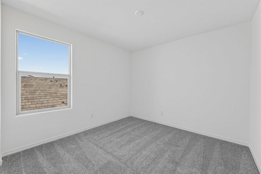Spacious, unfurnished interior of a new home in Combs Ranch, San Tan Valley (Image 18).