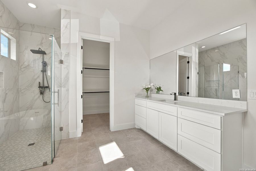 Furnished interior view inside a new home in , Floresville (Image 9).