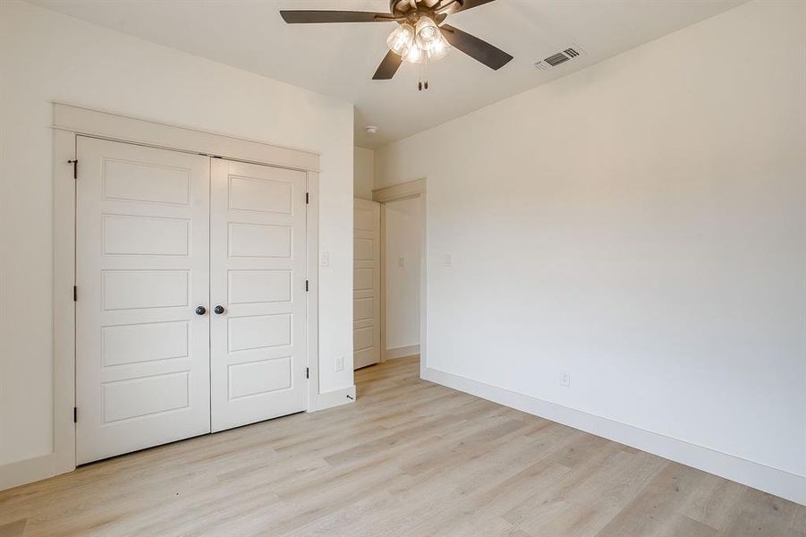 Spacious, unfurnished interior of a new home in , Millsap (Image 18).