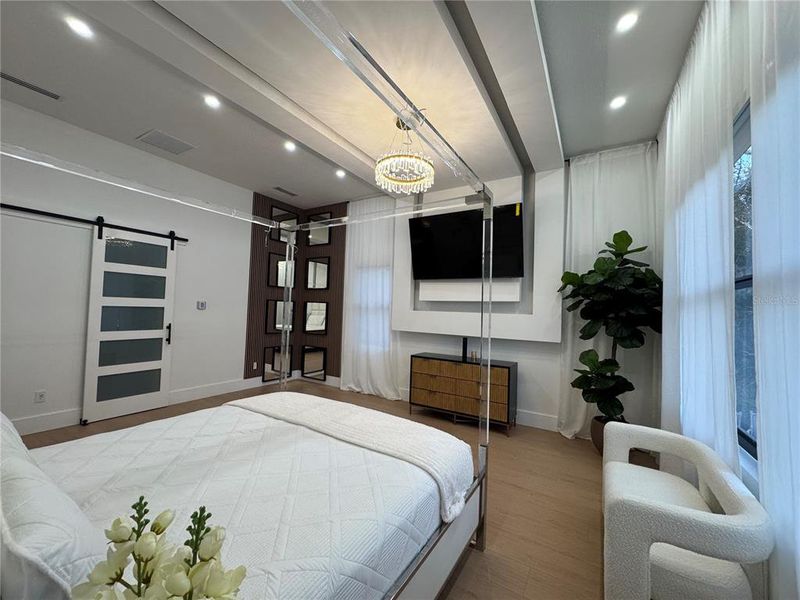 Furnished interior view inside a new home in , Spring Hill (Image 44).