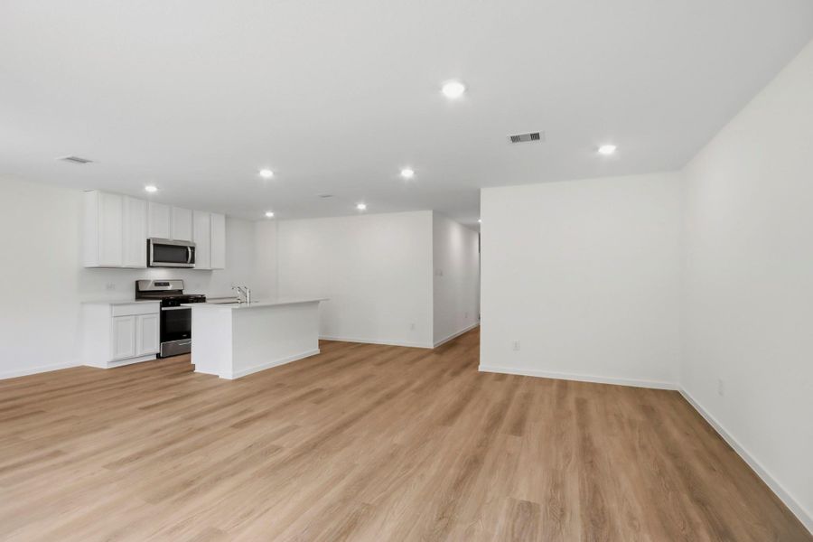 Spacious, unfurnished interior of a new home in New Waverly Station, New Waverly (Image 23). Spacious, unfurnished interior of a new home in New Waverly Station, New Waverly (Image 23).