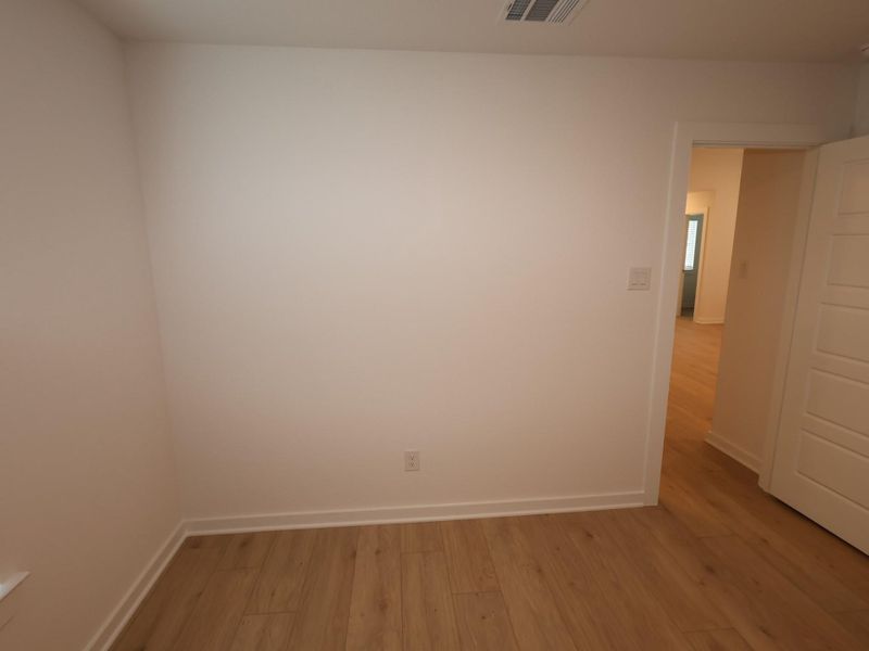 Spacious, unfurnished interior of a new home in Summerview, Fulshear (Image 22).