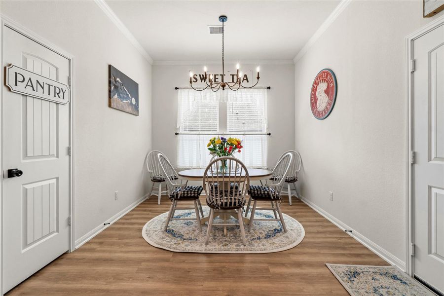 Furnished interior view inside a new home in Deer Pines, Conroe (Image 12).