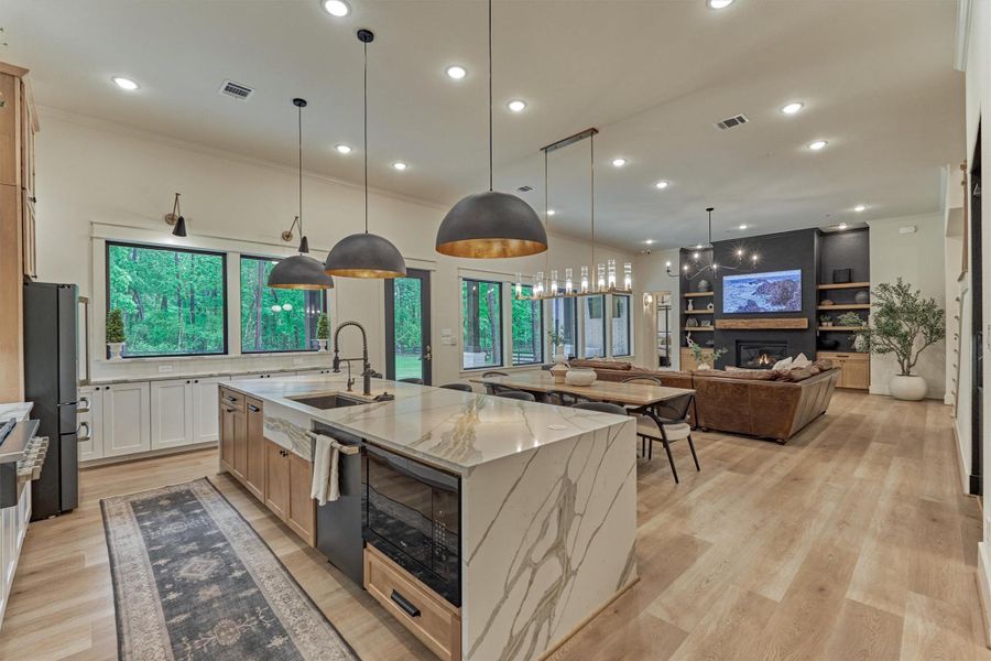 Image 40 of a home in .